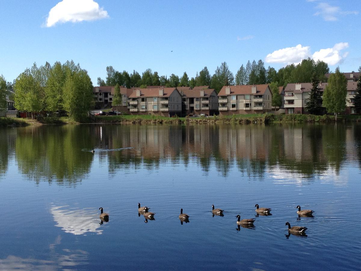 Reflection Lake Bed And Breakfast Anchorage Esterno foto