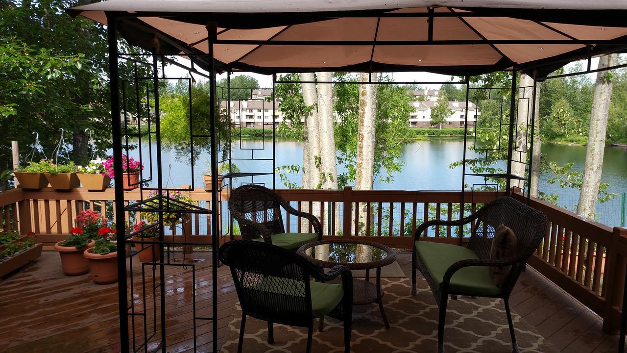 Reflection Lake Bed And Breakfast Anchorage Esterno foto