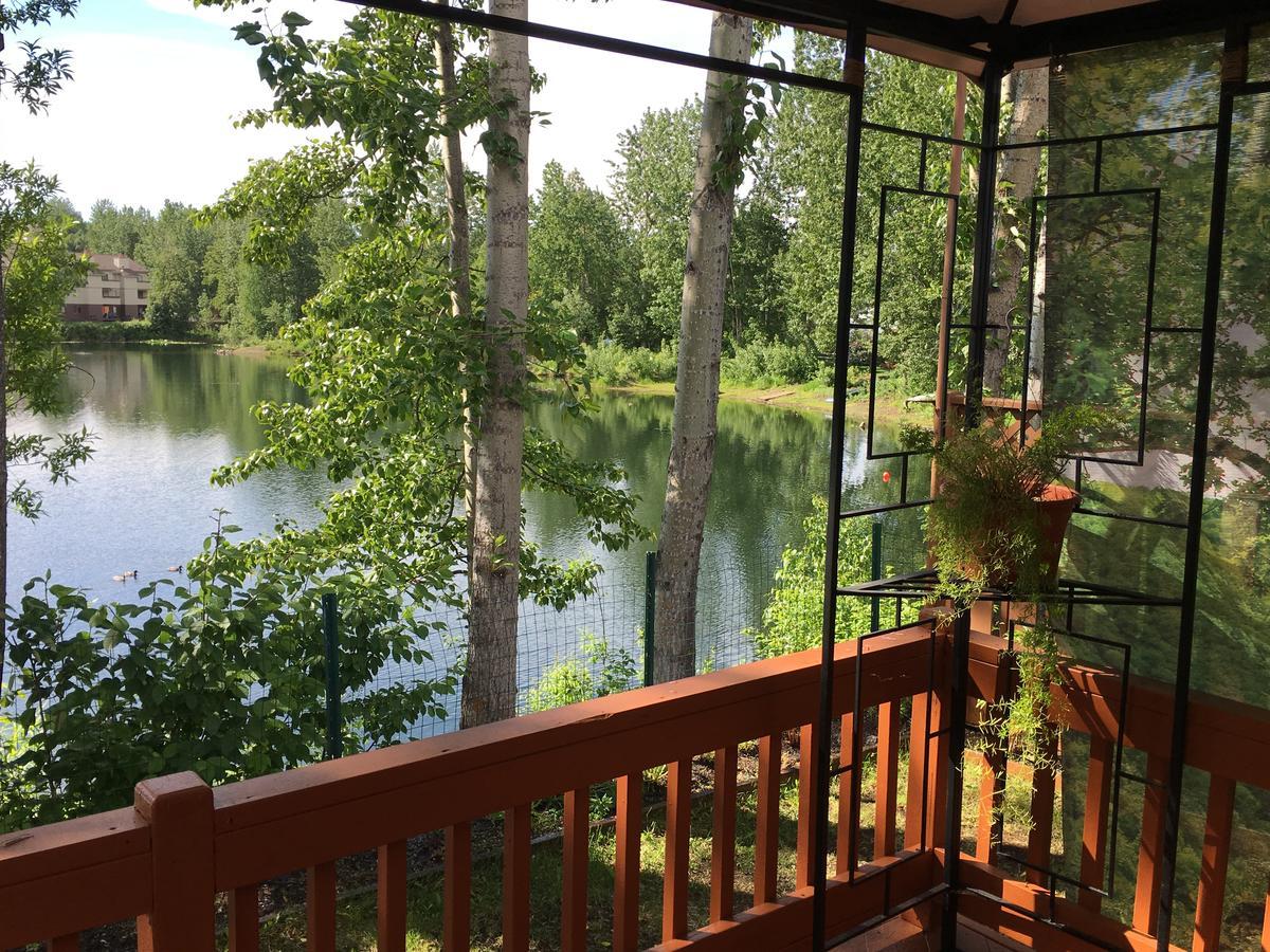 Reflection Lake Bed And Breakfast Anchorage Esterno foto